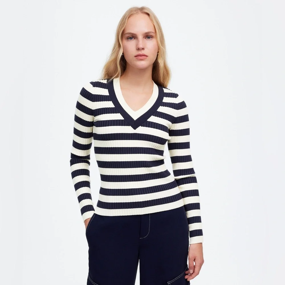 EUC Madewell NT749 Red and Cream v-neck ribbed stripe Sweater S Seam Separated